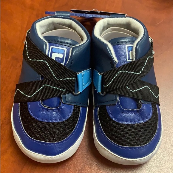 NWT | Fila Infant Shoes 9-12 Months - Picture 2 of 5